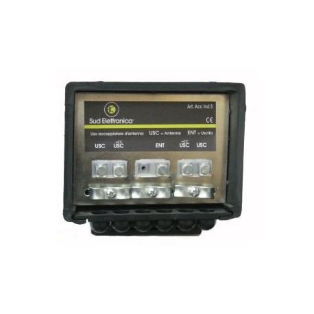 DIVISORE SEGNALE TV DA PALO 1 INGRESSO, 4 USCITE, MORSETTI, PASSAGGIO CC